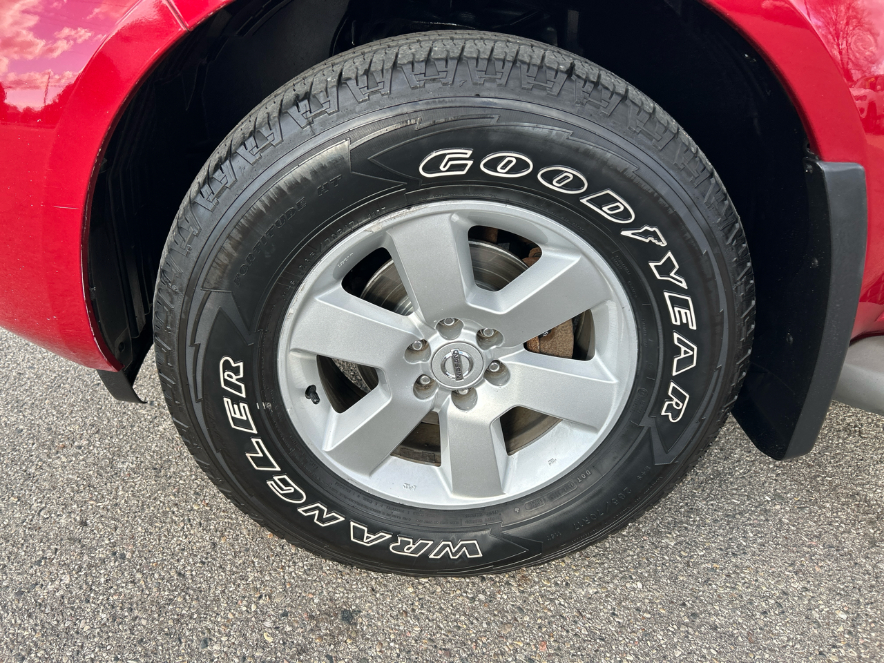 Nissan Pathfinder LE 4WD 2012 Nissan Pathfinder LE 4WD 2012