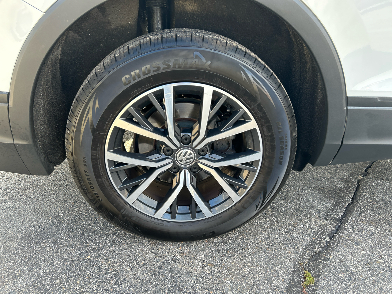 Volkswagen Tiguan SEL 4Motion AWD 2019 Volkswagen Tiguan SEL 4Motion AWD 2019