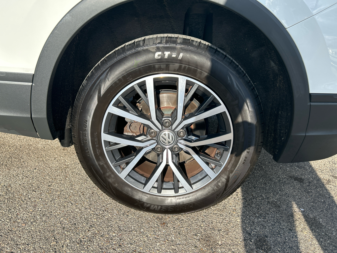 Volkswagen Tiguan SEL 4Motion AWD 2019 Volkswagen Tiguan SEL 4Motion AWD 2019