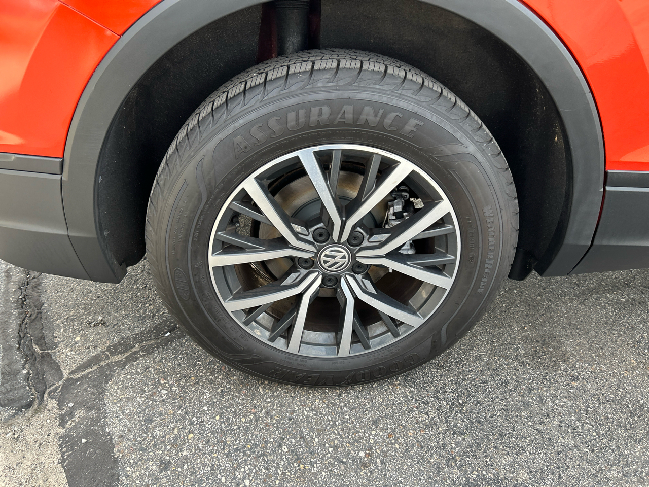 Volkswagen Tiguan SEL 4Motion AWD 2019 Volkswagen Tiguan SEL 4Motion AWD 2019