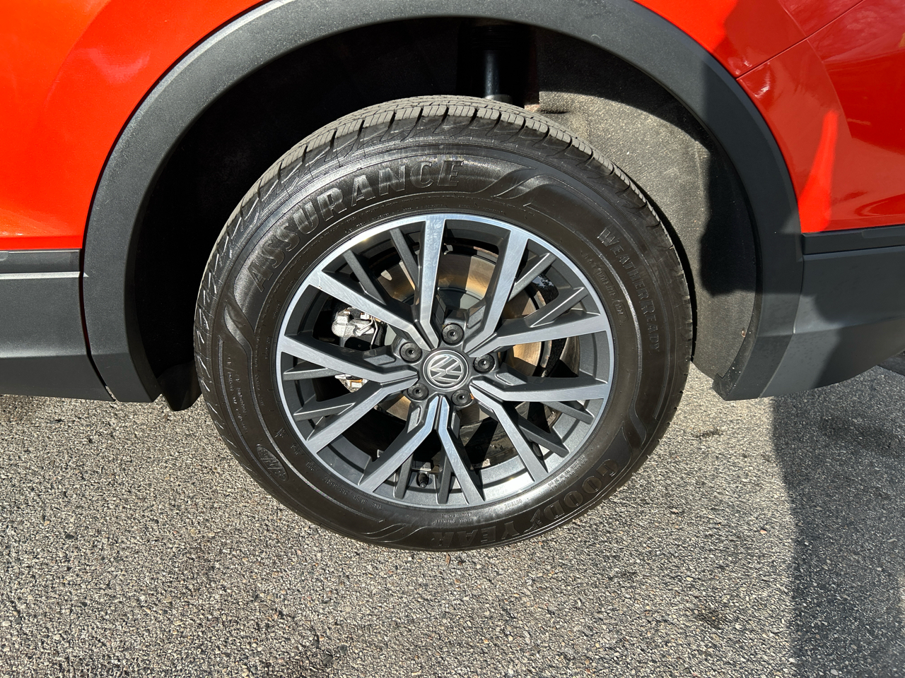 Volkswagen Tiguan SEL 4Motion AWD 2019 Volkswagen Tiguan SEL 4Motion AWD 2019