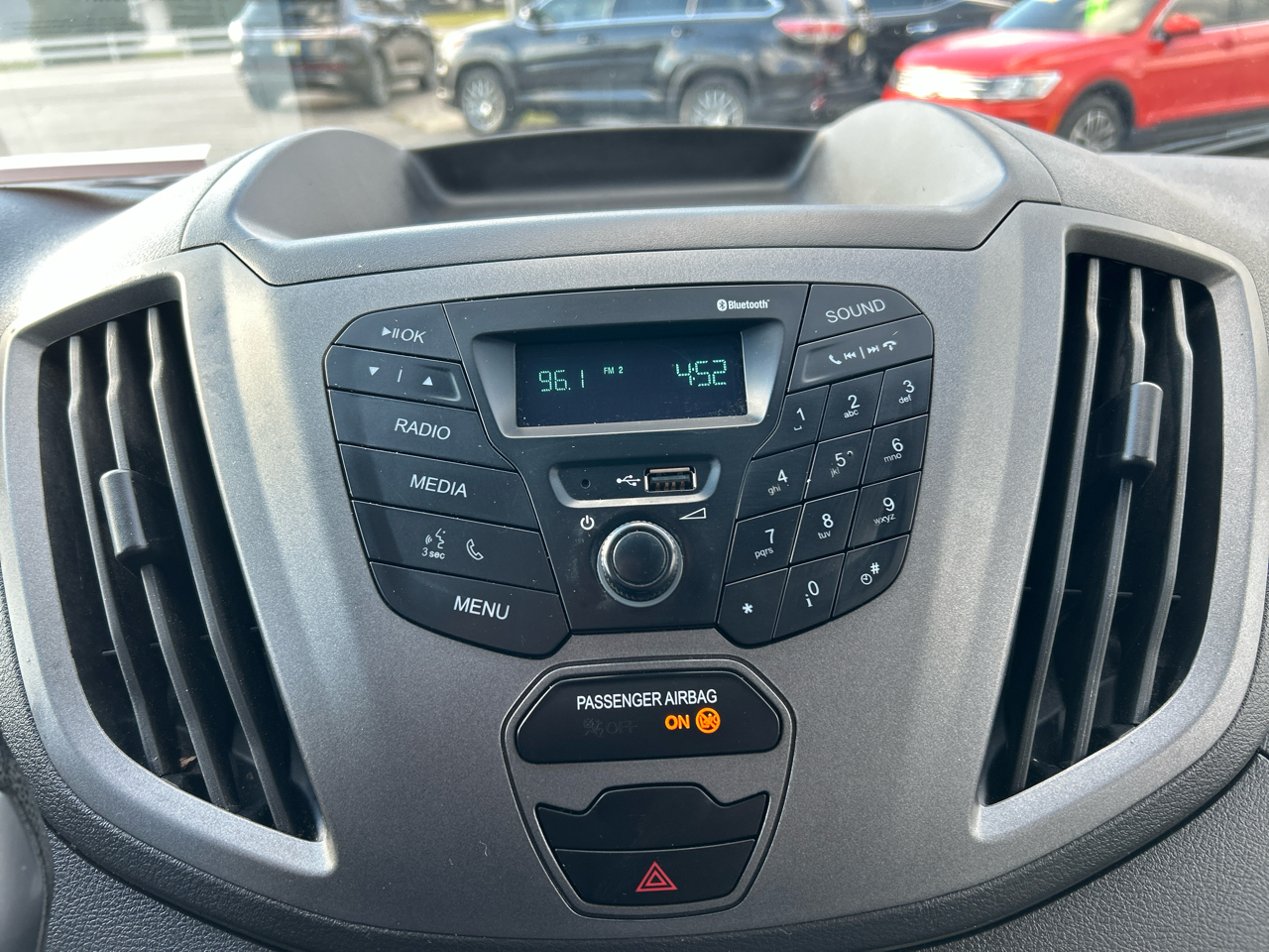 Ford Transit 150 Van Low Roof w/Sliding Pass. 130-in. WB 2018 Ford Transit 150 Van Low Roof w/Sliding Pass. 130-in. WB 2018