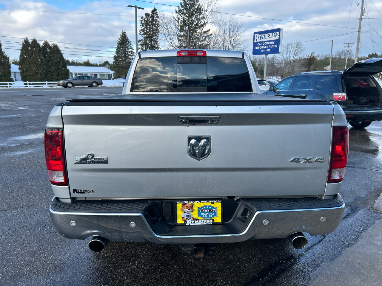 RAM 1500 4WD Quad Cab 140.5" Big Horn 2014