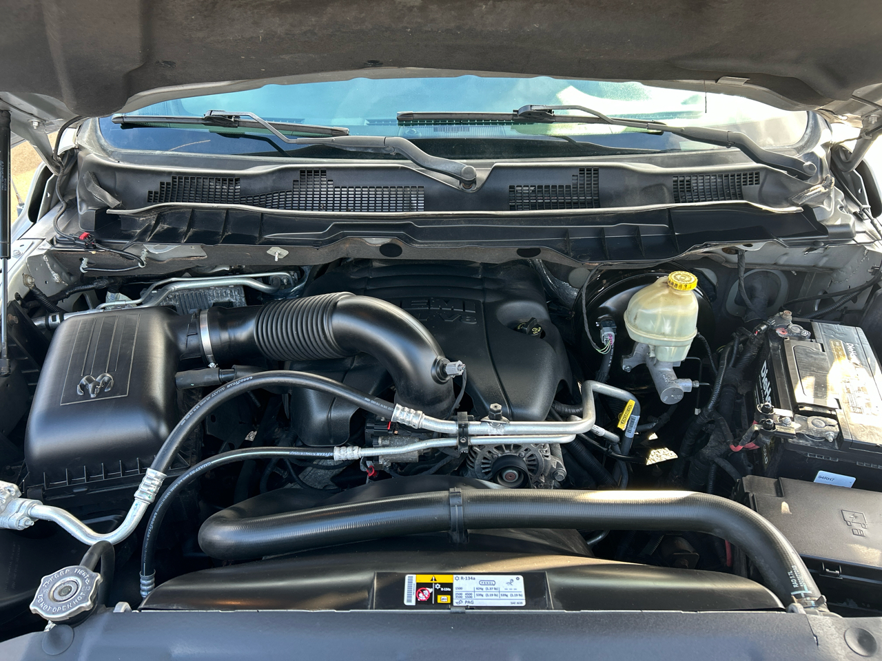 RAM 1500 4WD Quad Cab 140.5" Big Horn 2014