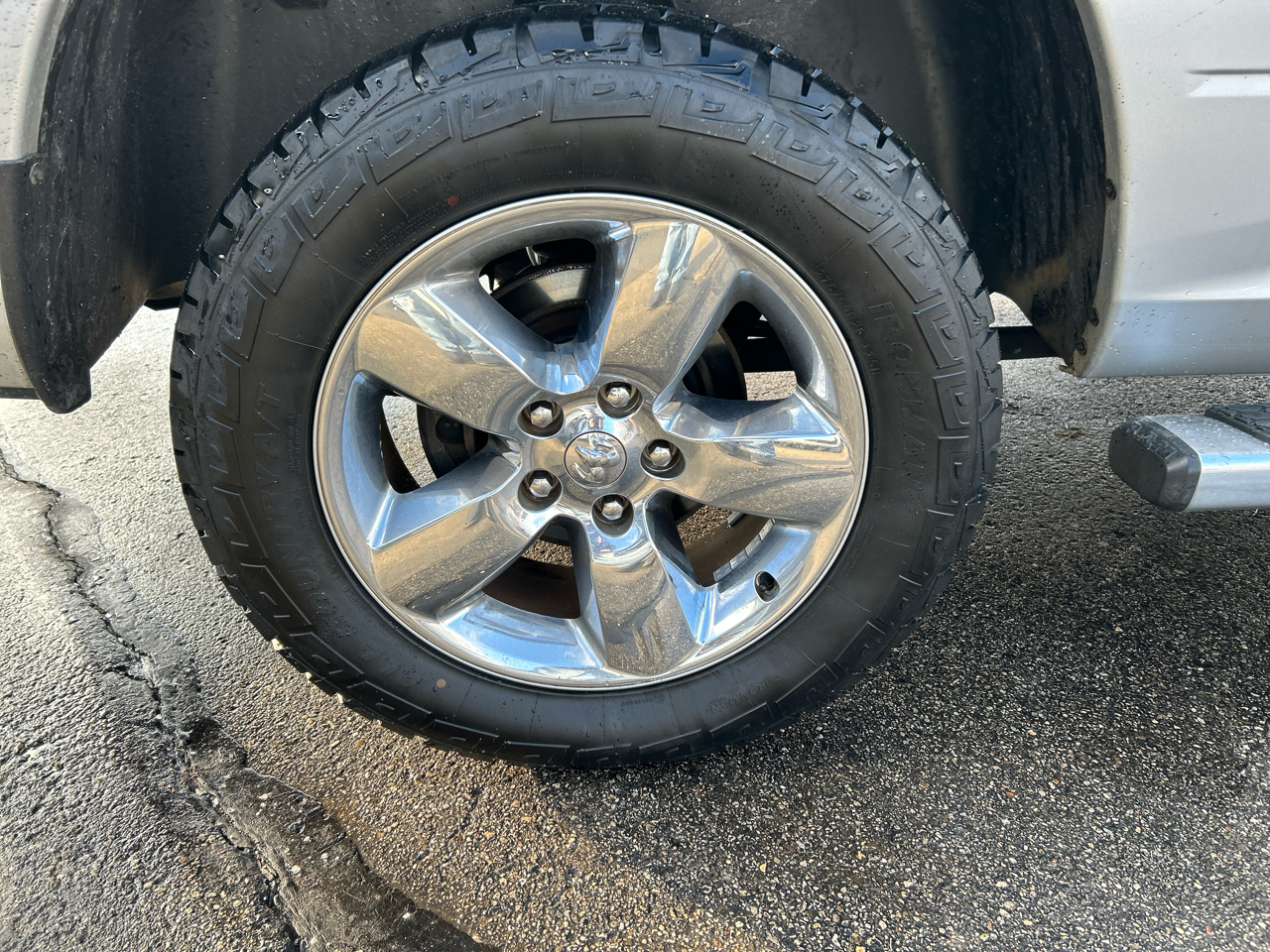 RAM 1500 4WD Quad Cab 140.5" Big Horn 2014