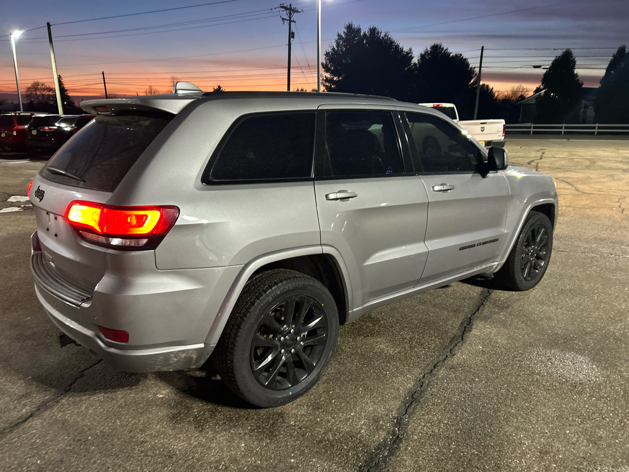 Jeep Grand Cherokee Laredo 4WD 2019