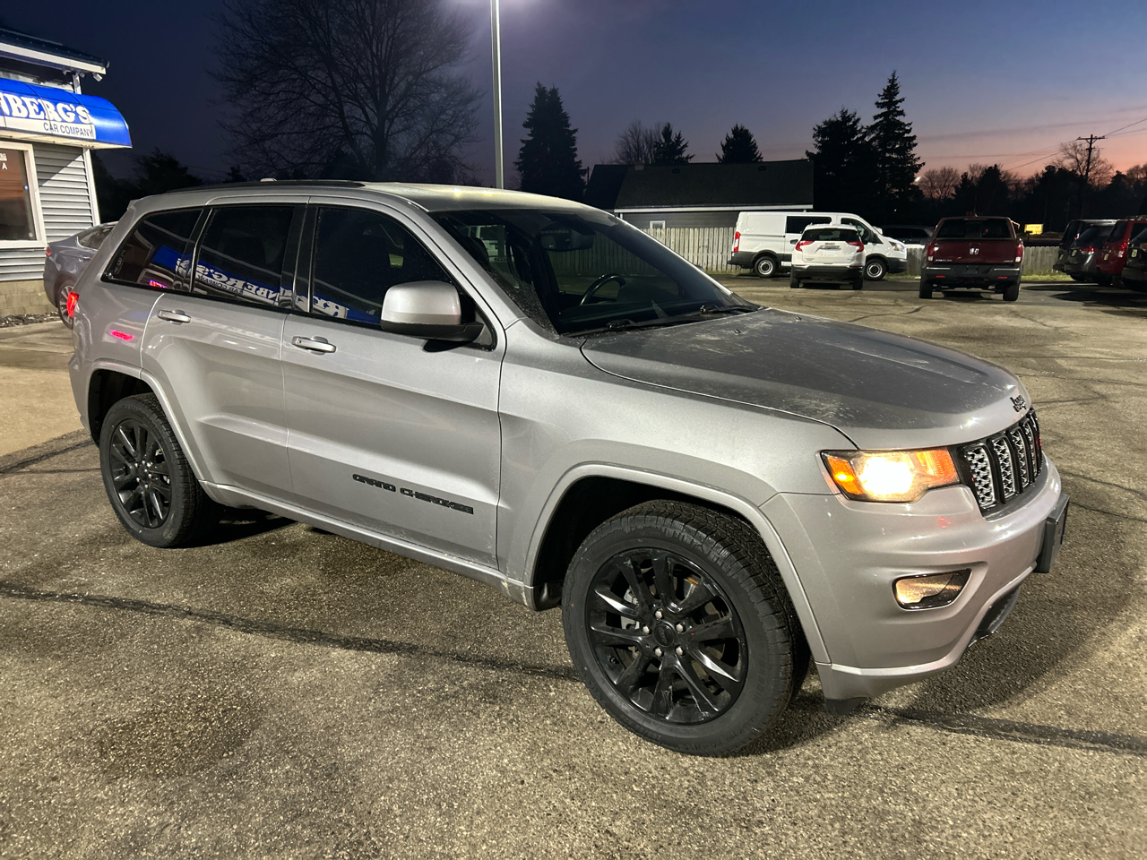 Jeep Grand Cherokee Laredo 4WD 2019