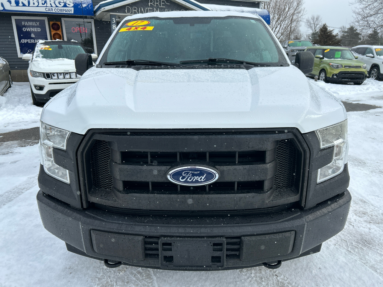 Ford F-150 4WD SuperCrew 145" XL 2017
