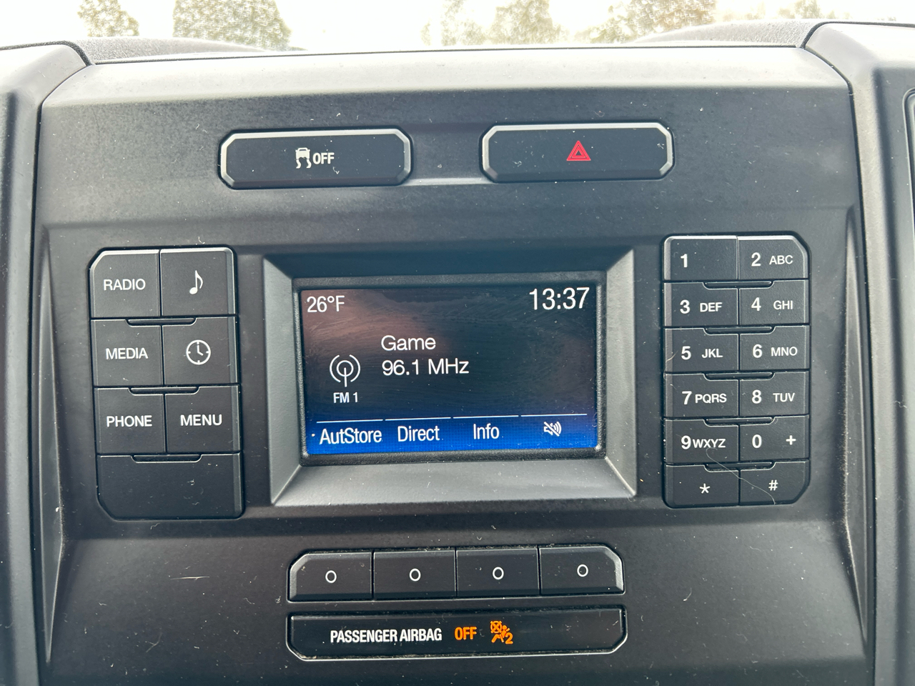 Ford F-150 4WD SuperCrew 145" XL 2017