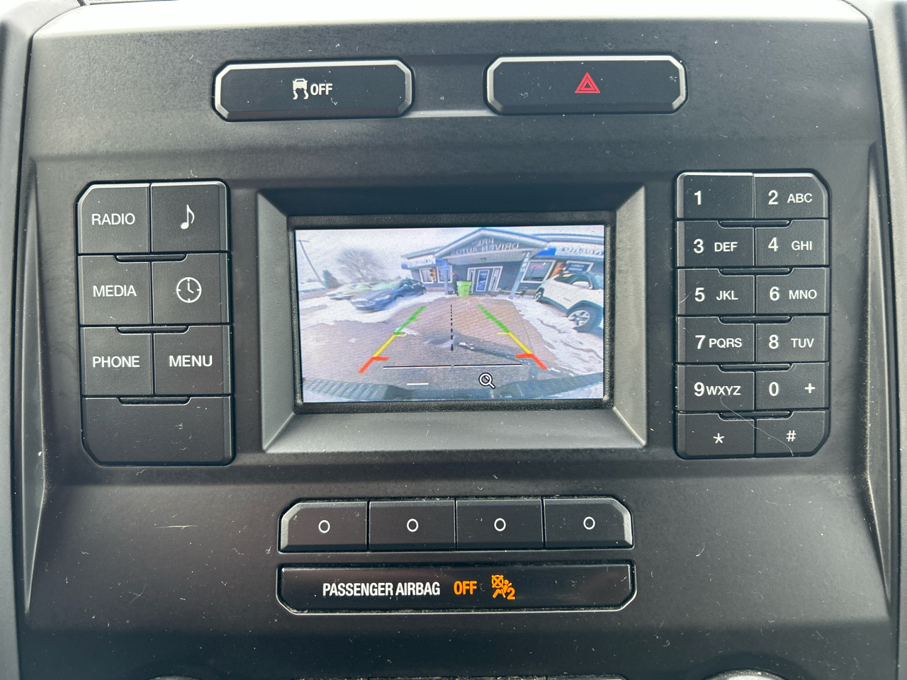 Ford F-150 4WD SuperCrew 145" XL 2017