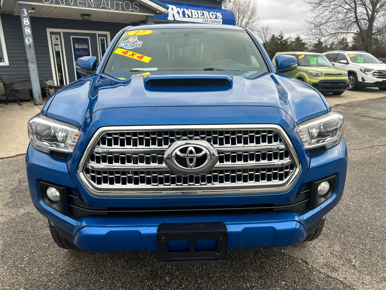 Toyota Tacoma TRD Offroad Dbl Cab 4WD at 2017