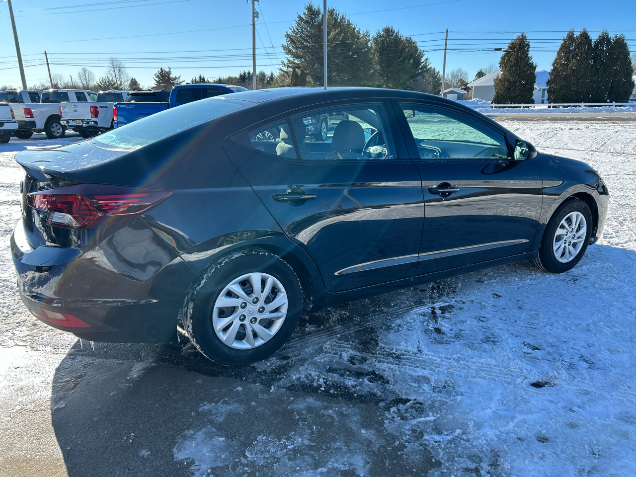 Hyundai Elantra SE 6M 2020