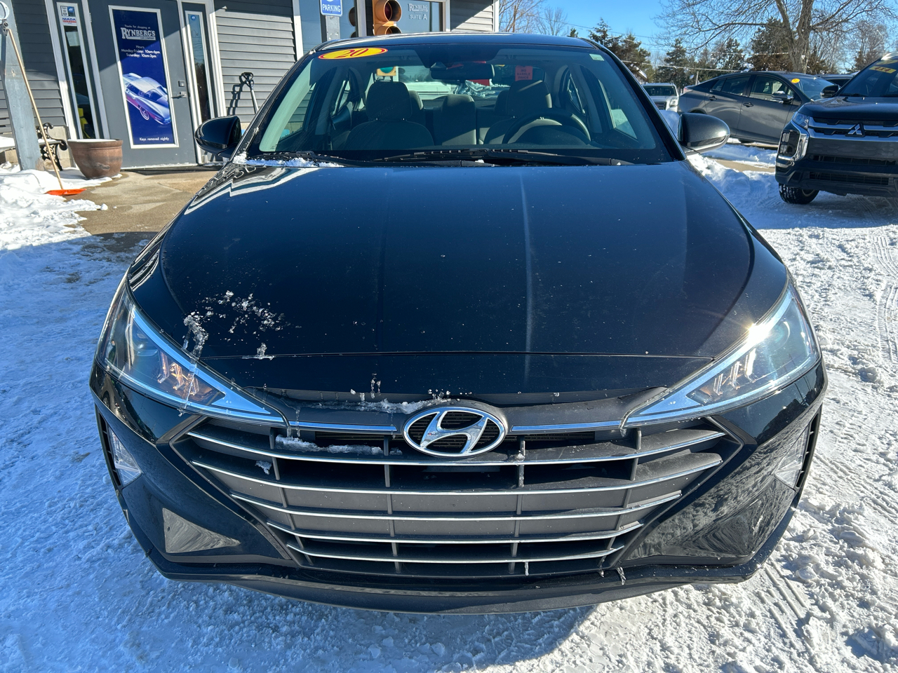 Hyundai Elantra SE 6M 2020