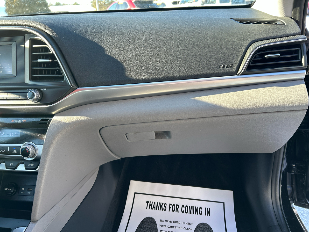 Hyundai Elantra SE 6M 2020