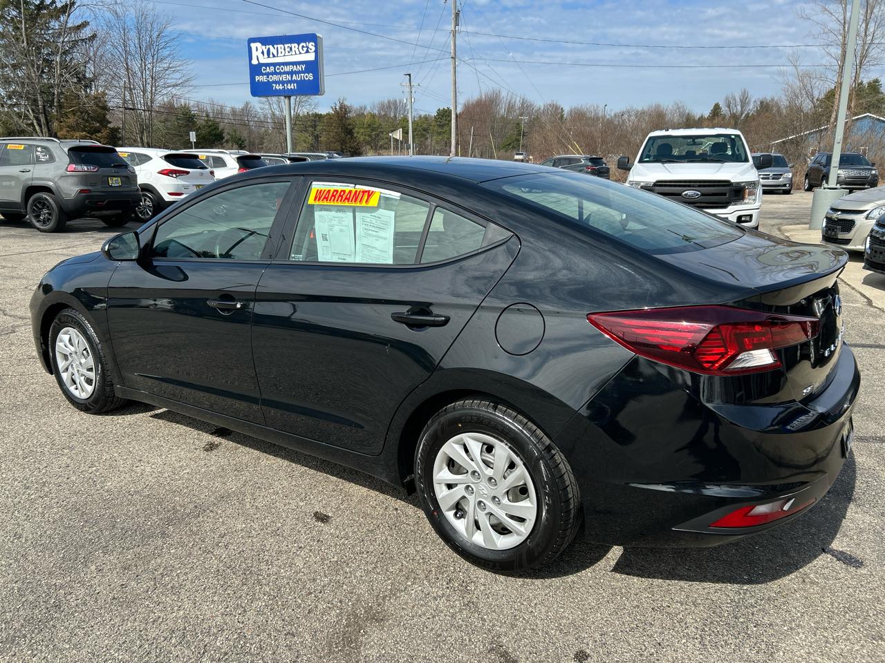 Hyundai Elantra SE 6M 2020