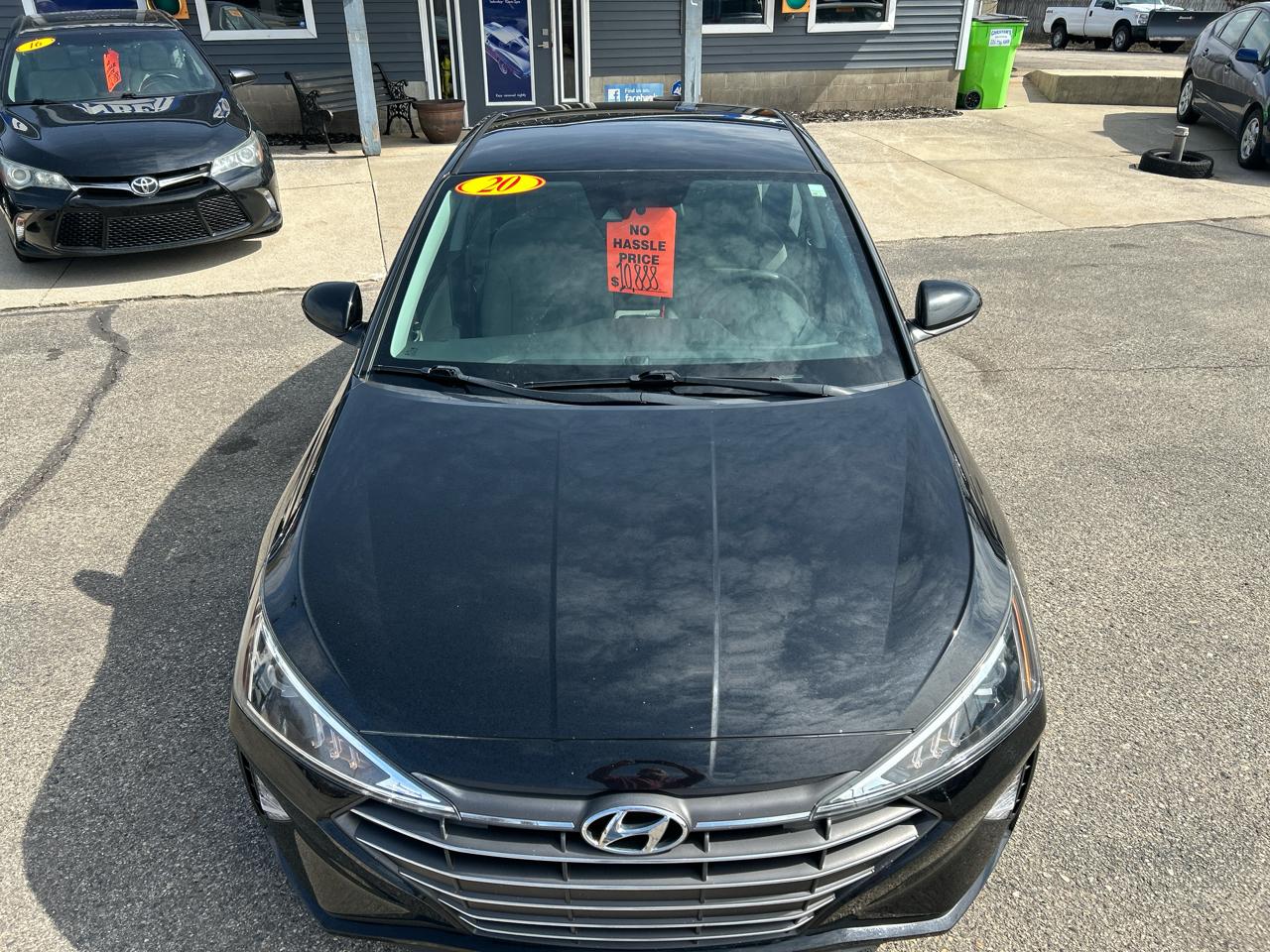 Hyundai Elantra SE 6M 2020