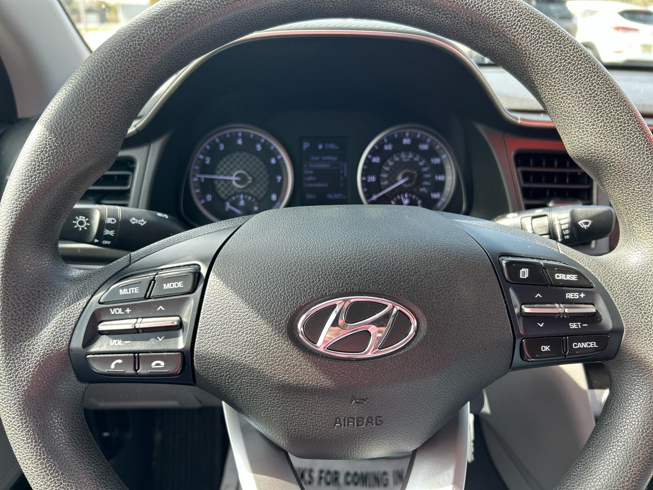 Hyundai Elantra SE 6M 2020