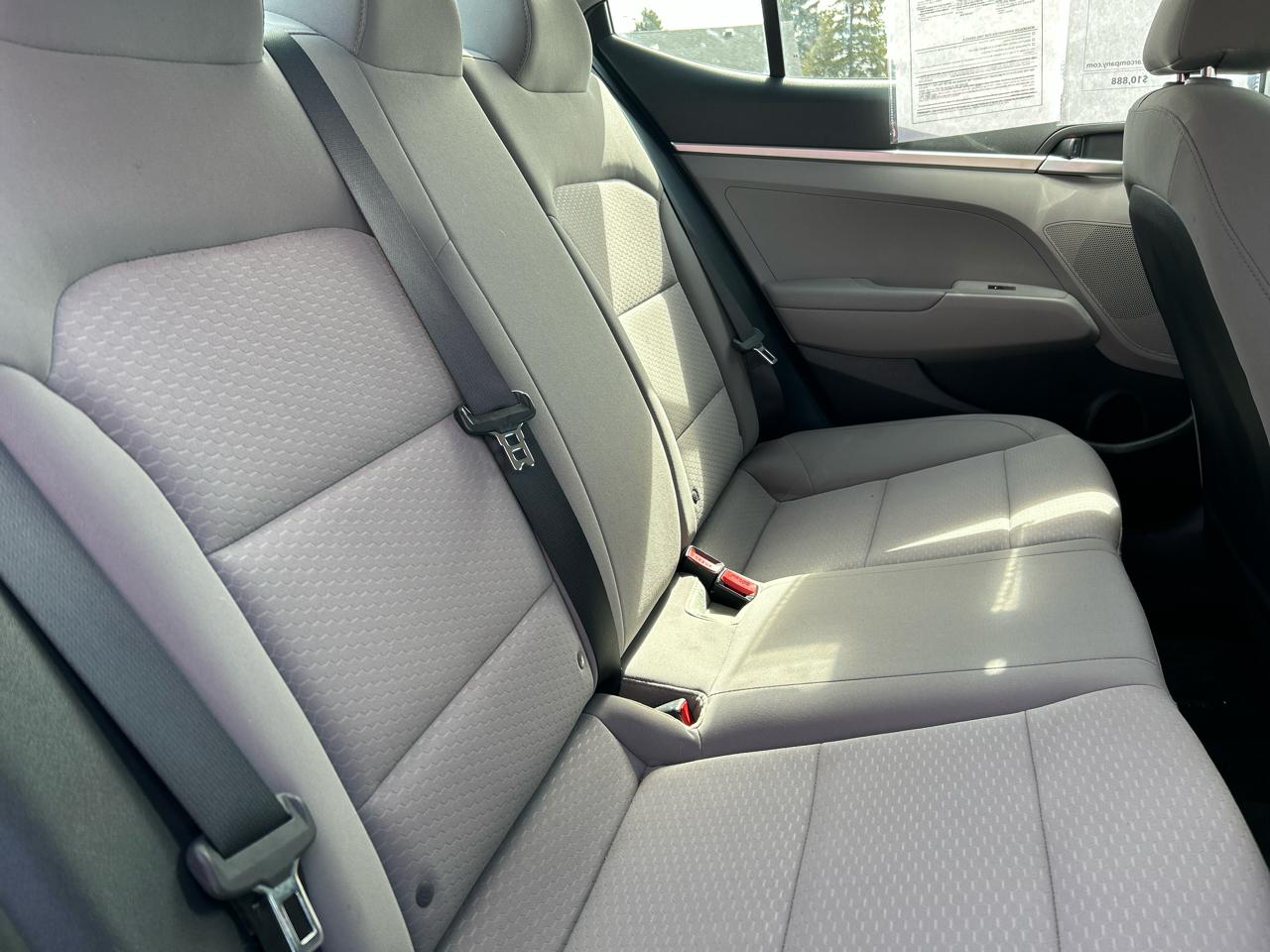 Hyundai Elantra SE 6M 2020