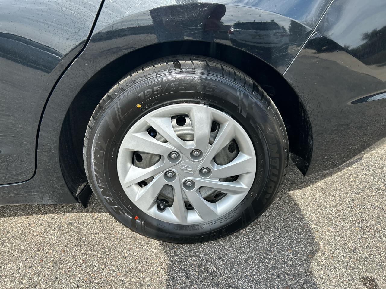 Hyundai Elantra SE 6M 2020