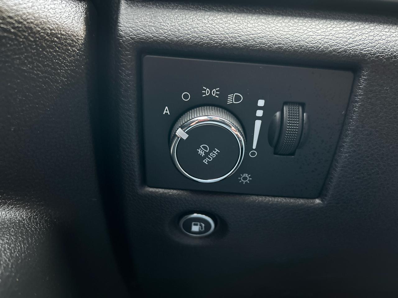 Jeep Grand Cherokee Laredo E 4WD 2021