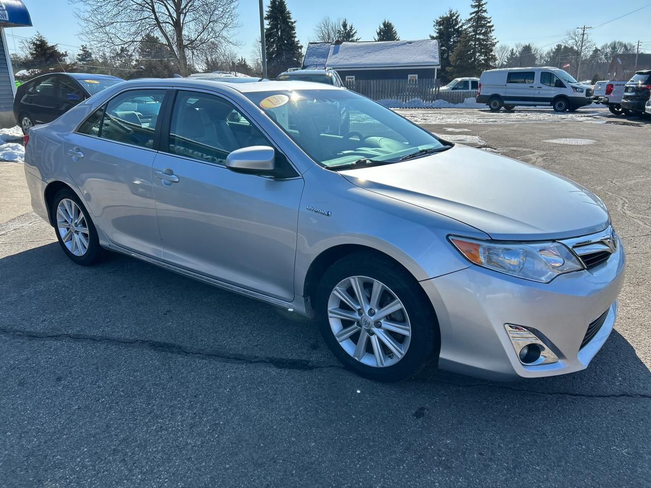 Toyota Camry Hybrid XLE 2014
