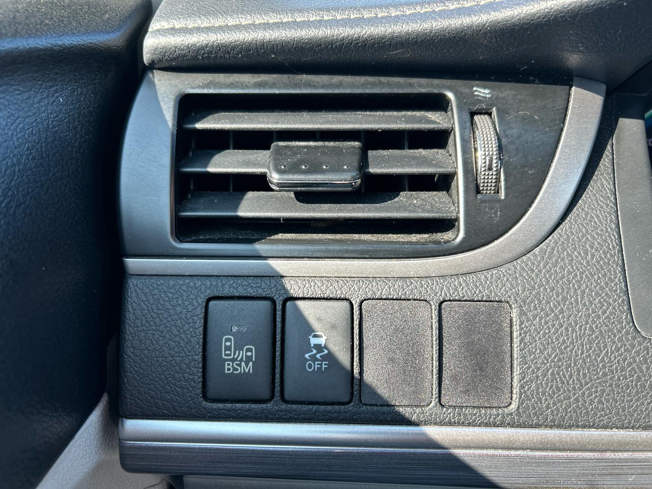 Toyota Camry Hybrid XLE 2014