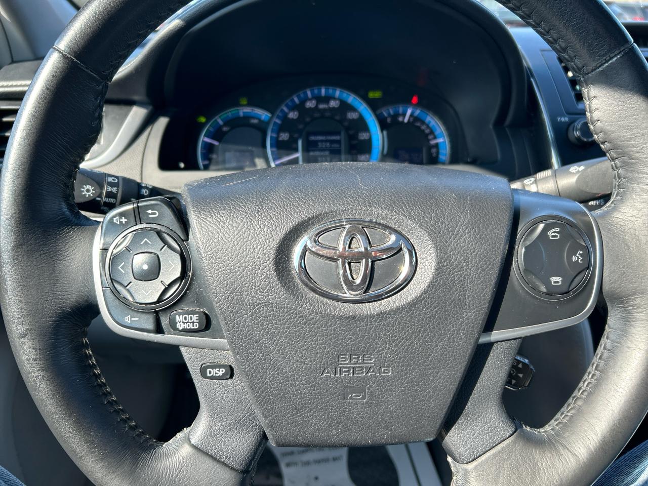 Toyota Camry Hybrid XLE 2014