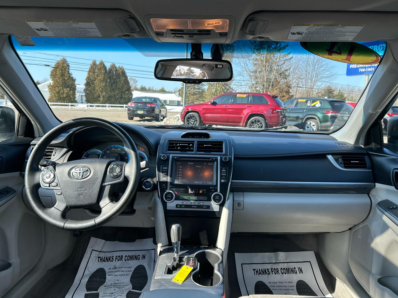 Toyota Camry Hybrid XLE 2014