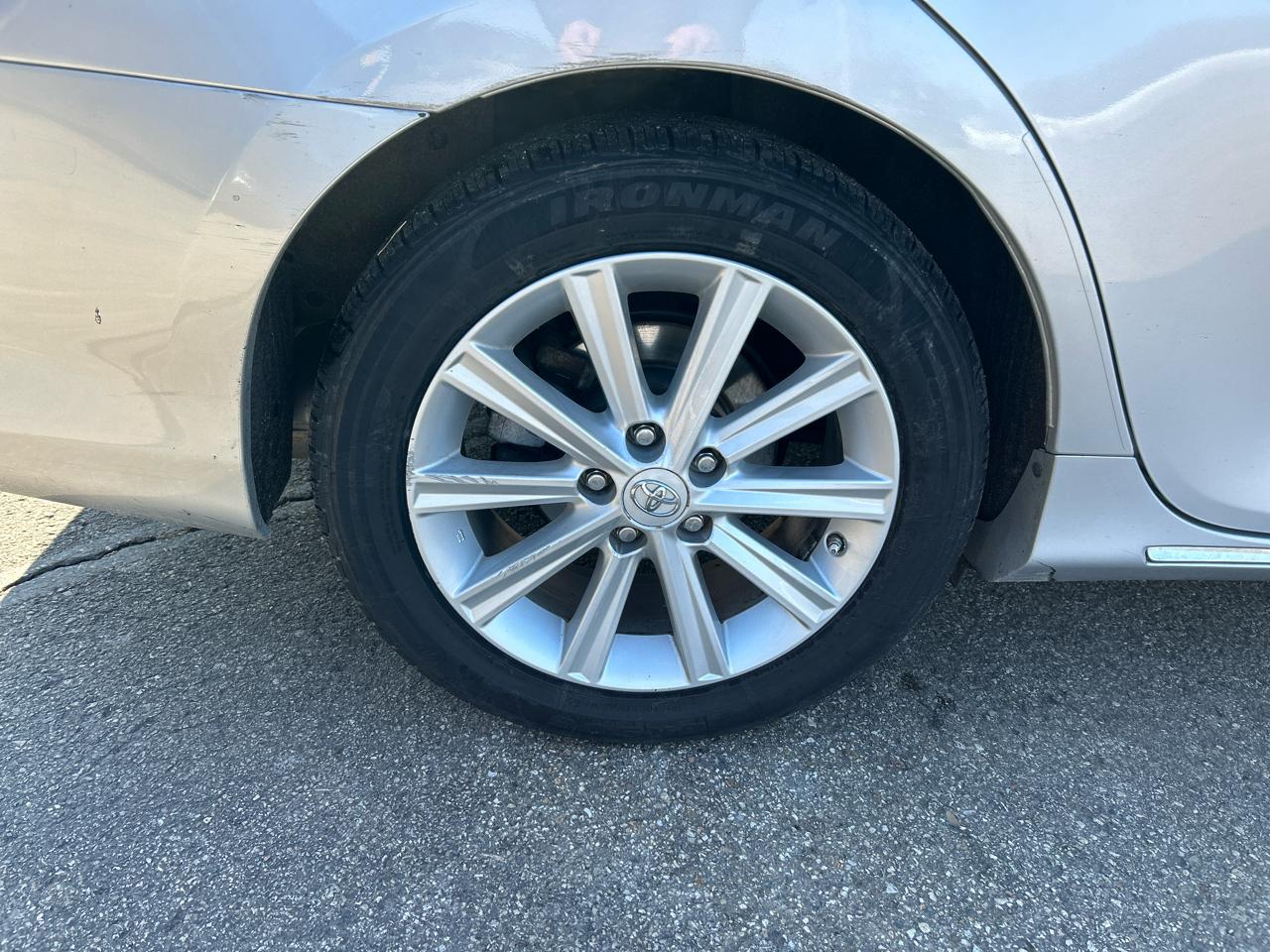 Toyota Camry Hybrid XLE 2014