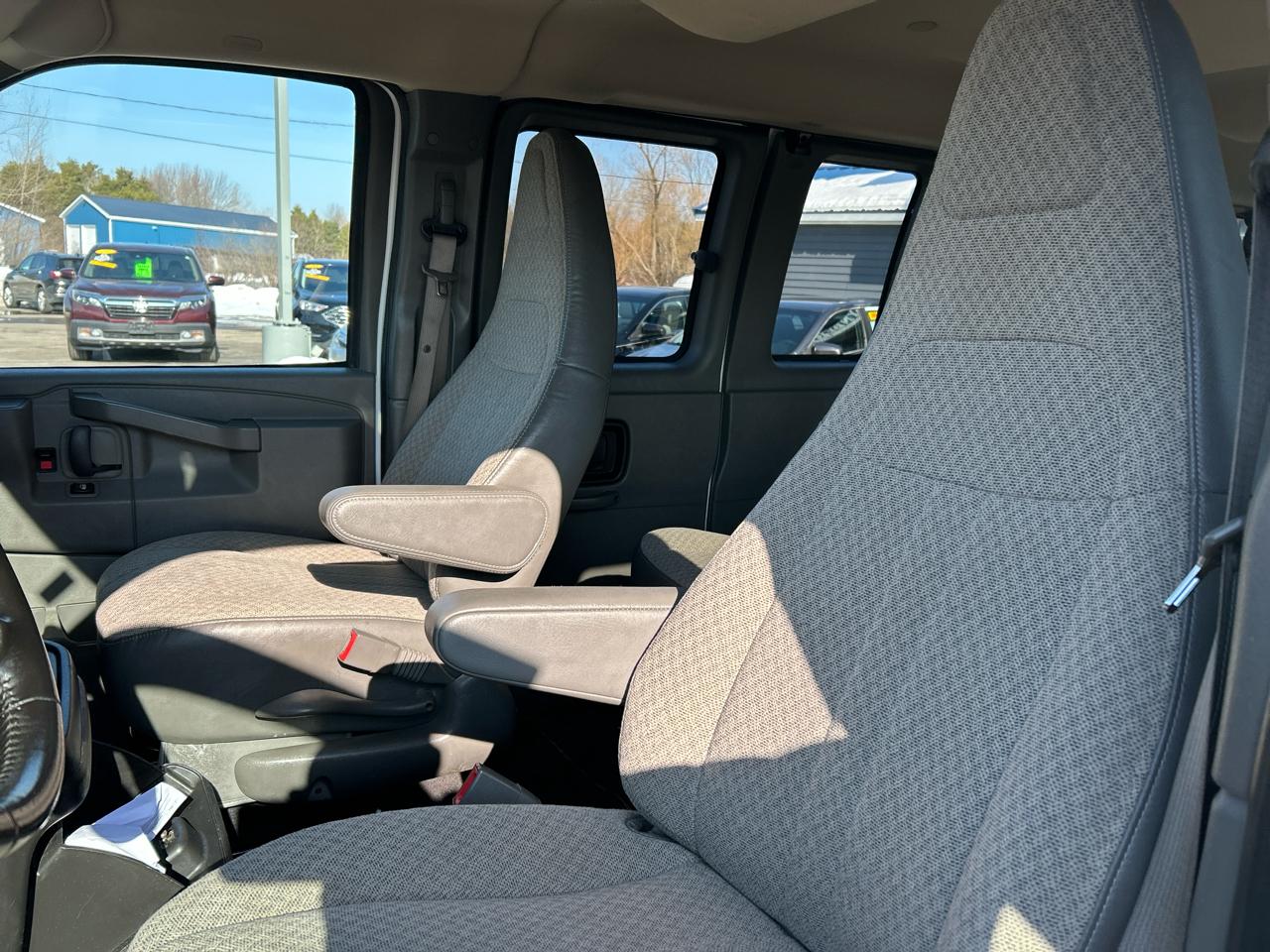 Chevrolet Express LS 3500 Extended 2020