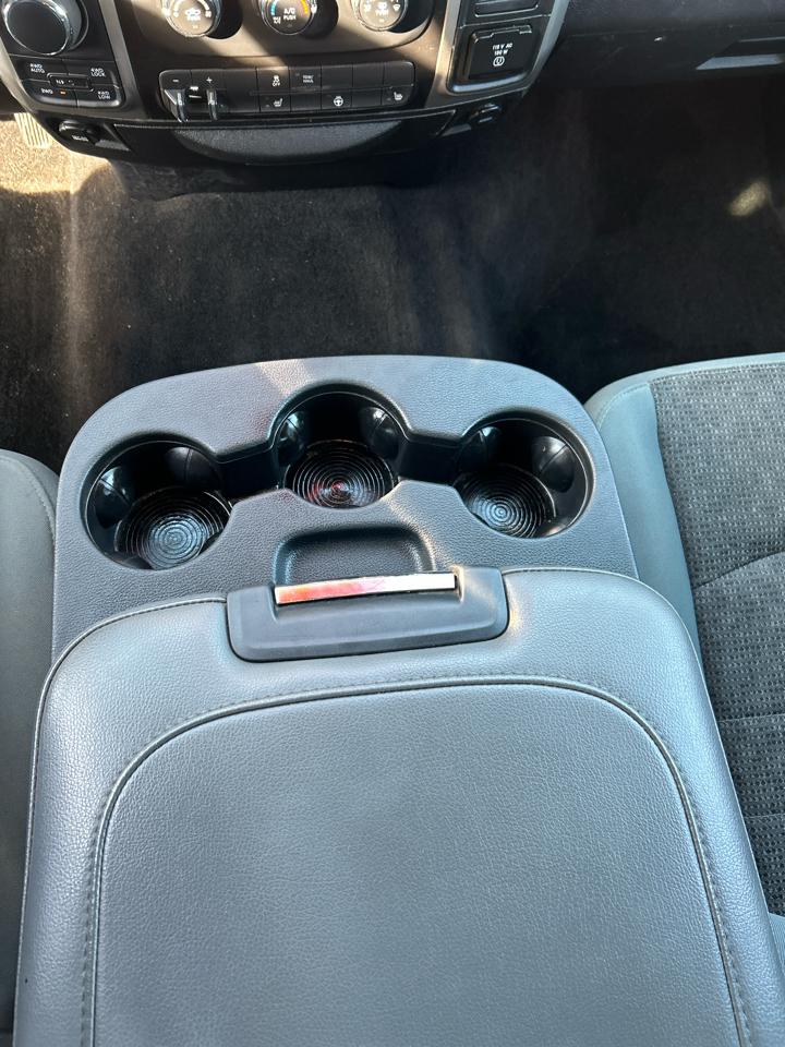 RAM 1500 4WD Crew Cab 149" Big Horn 2014