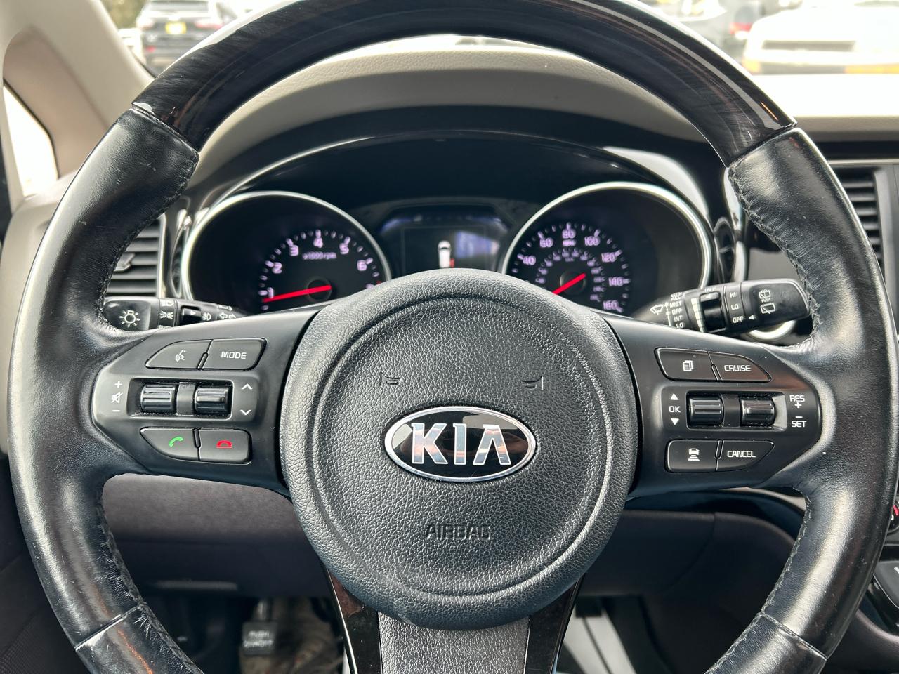 Kia Sedona Limited 2015