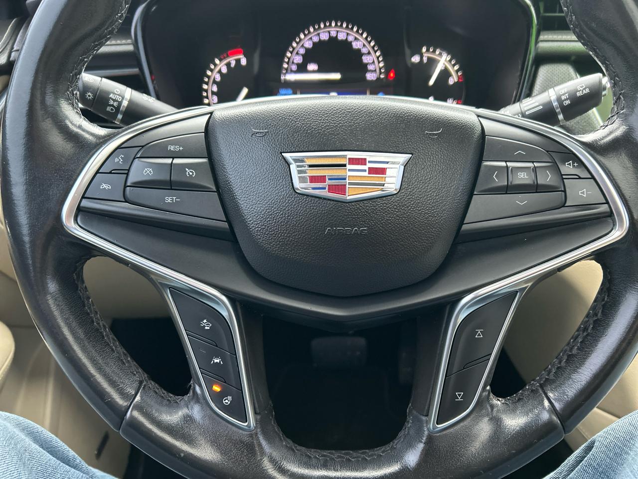 Cadillac XT5 Luxury AWD 2019