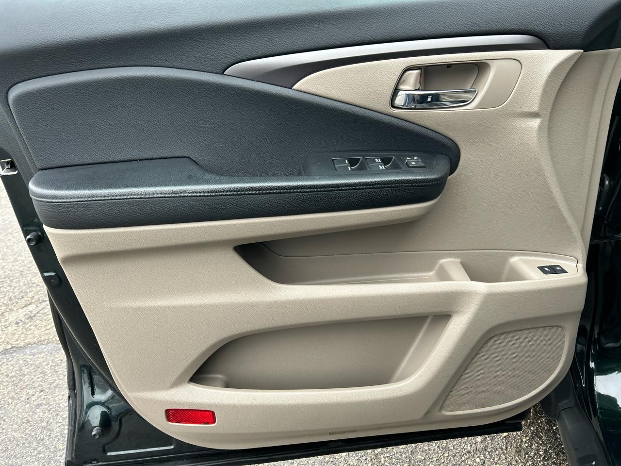 Honda Pilot EX-L w/Navigation AWD 2017