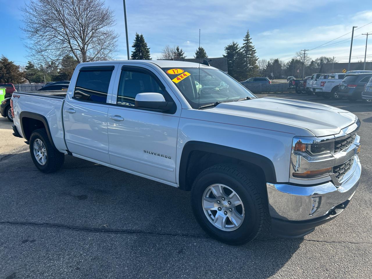 Chevrolet Silverado 1500 1LT Crew Cab 4WD 2017