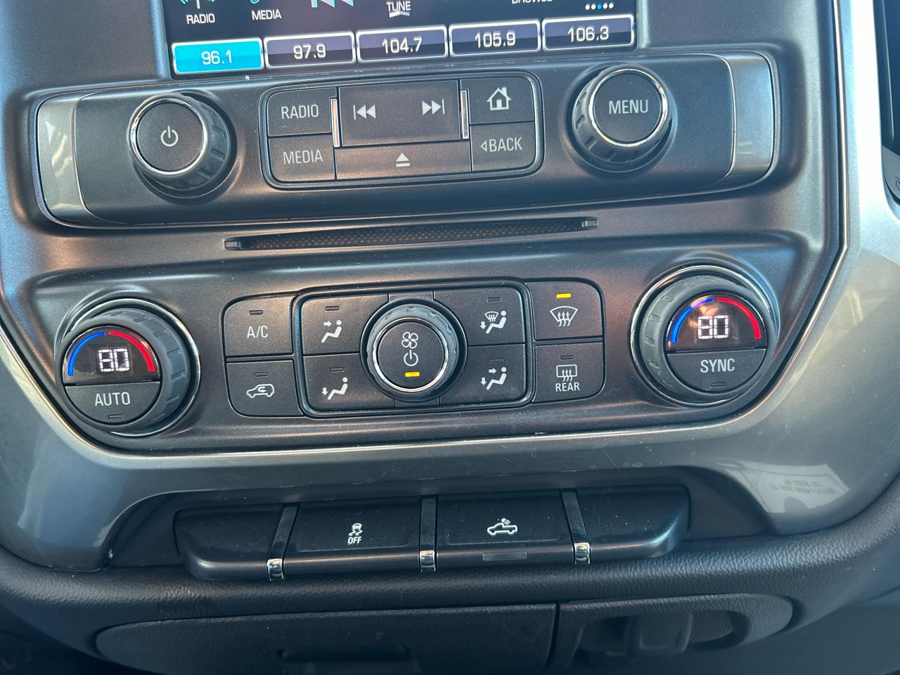 Chevrolet Silverado 1500 1LT Crew Cab 4WD 2017