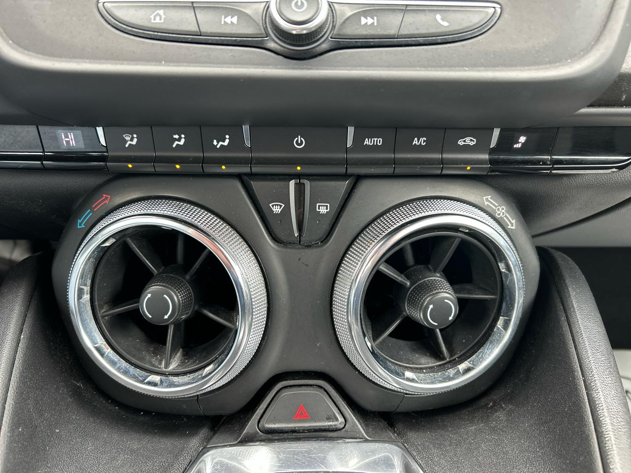 Chevrolet Camaro 1LT Convertible 8A 2020