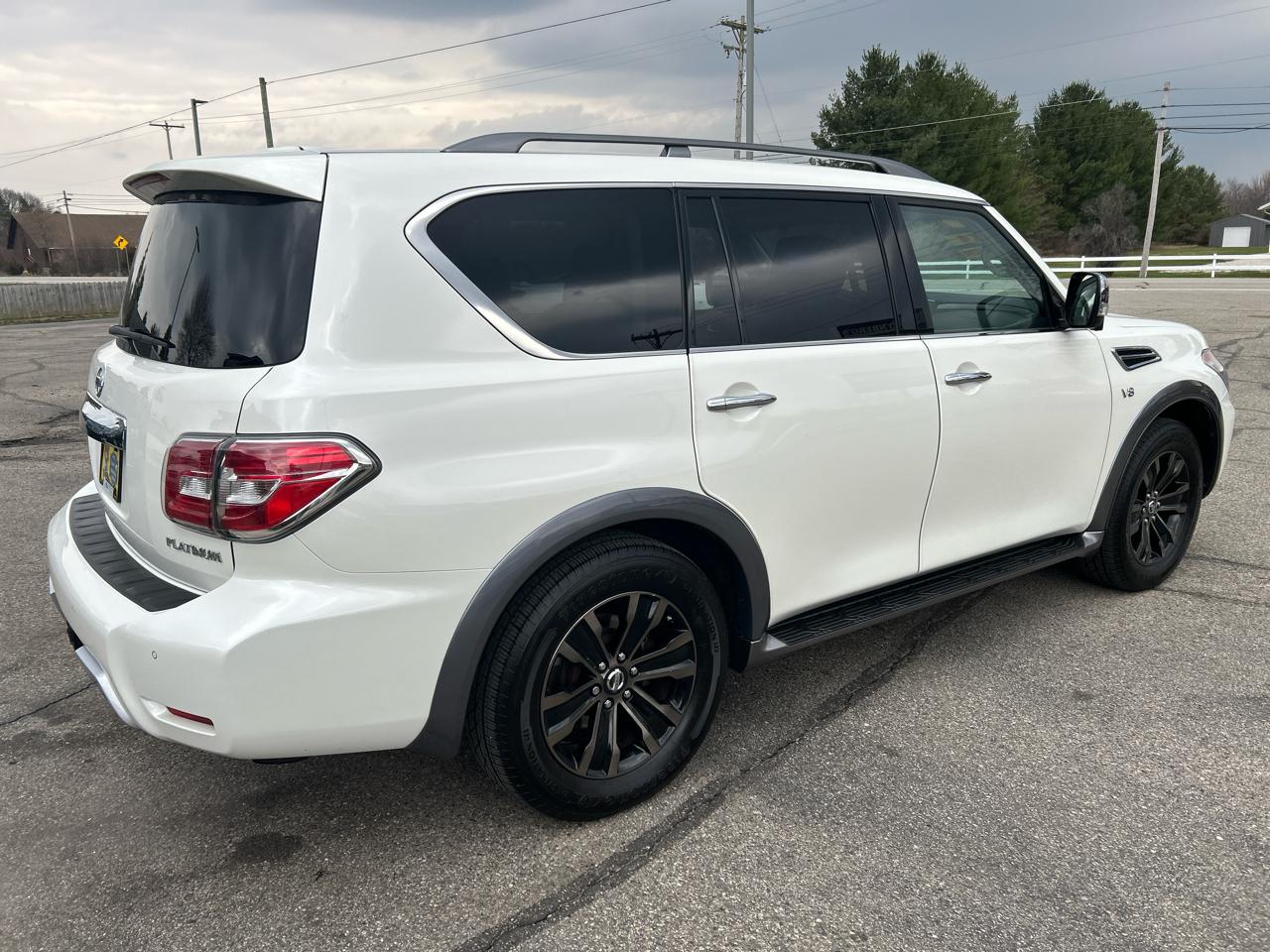 Nissan Armada Platinum AWD 2017