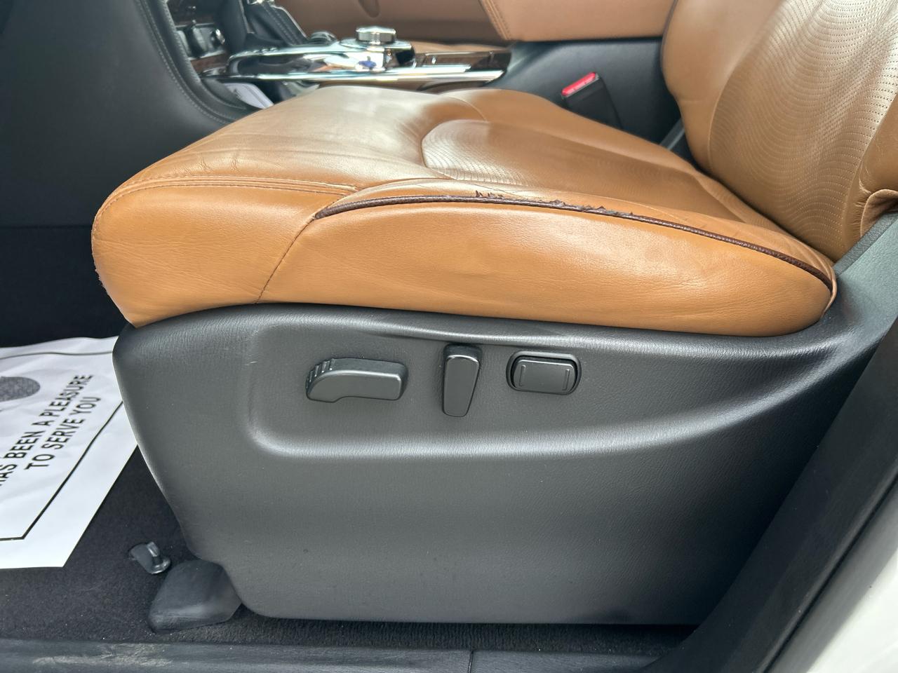 Nissan Armada Platinum AWD 2017