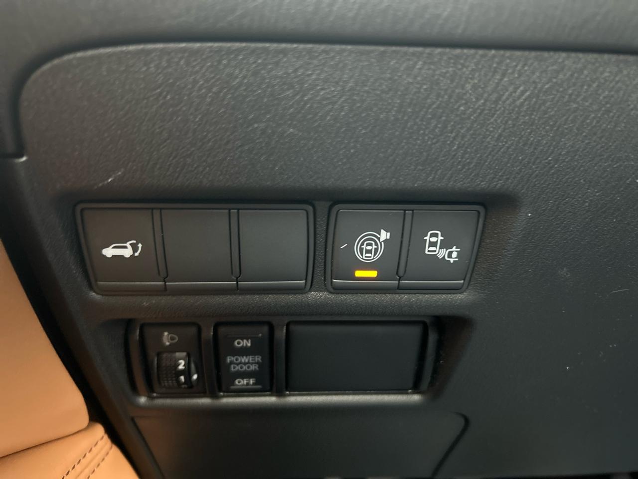 Nissan Armada Platinum AWD 2017