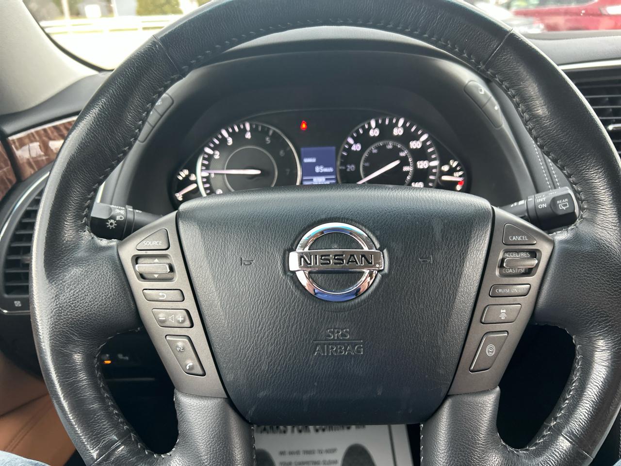 Nissan Armada Platinum AWD 2017