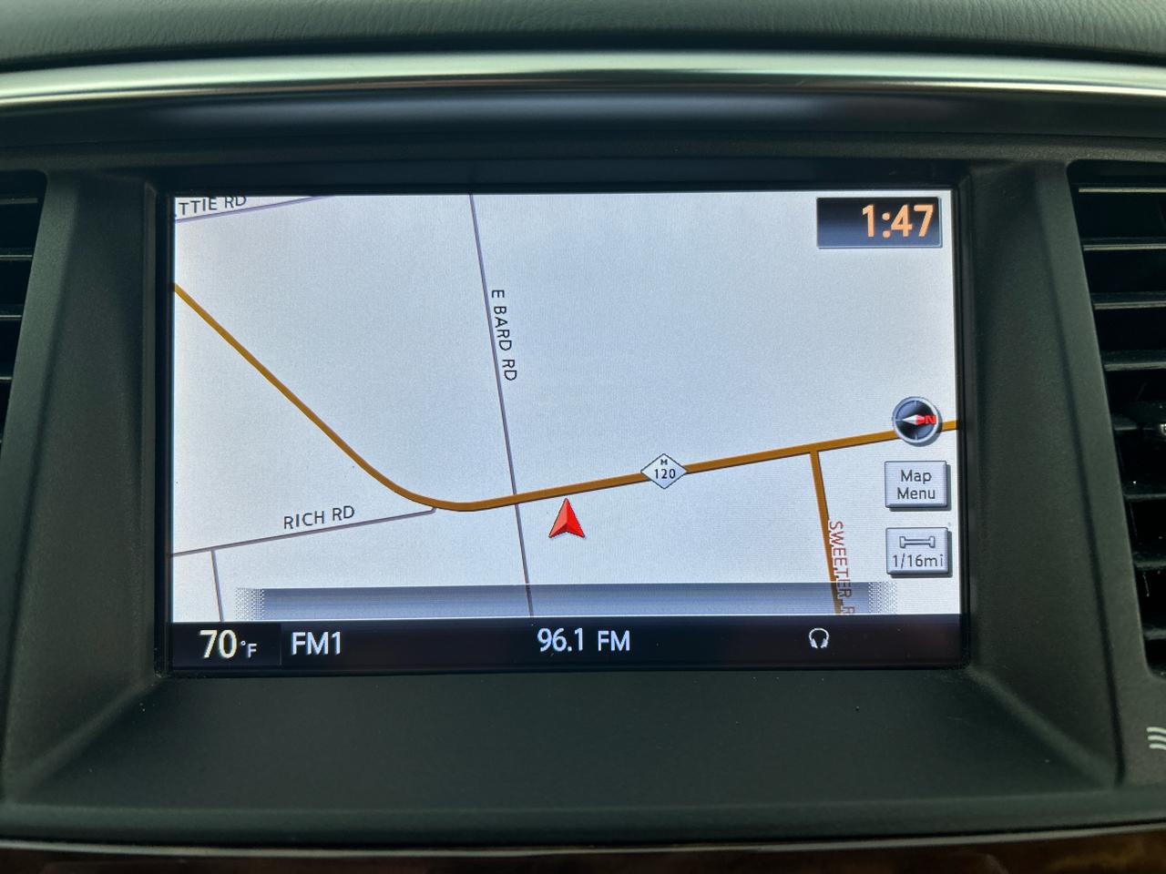 Nissan Armada Platinum AWD 2017