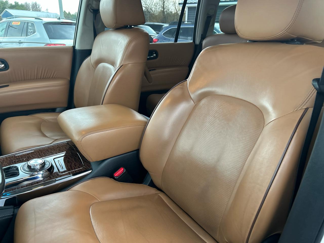 Nissan Armada Platinum AWD 2017