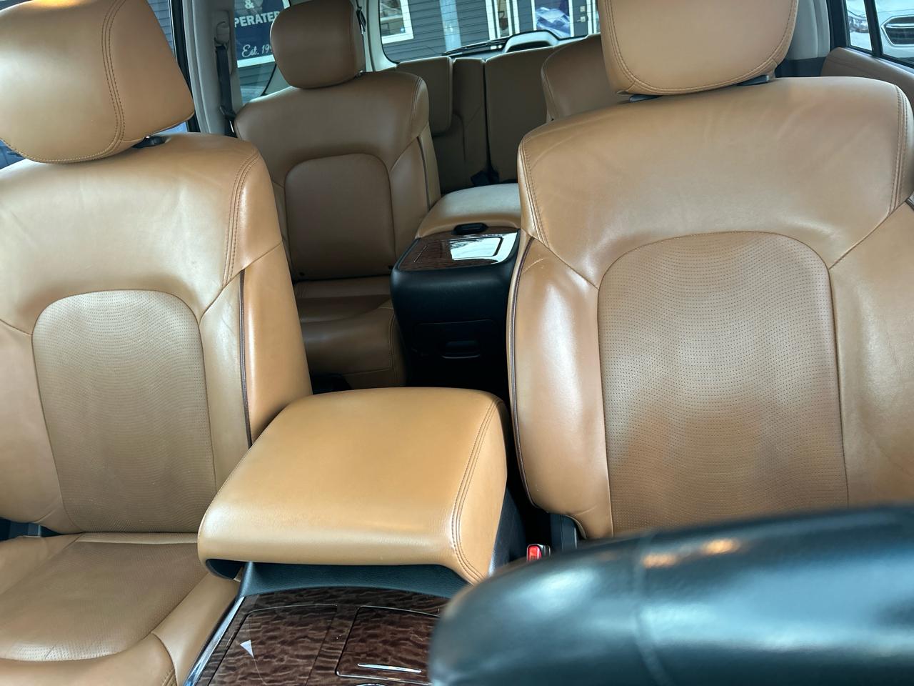 Nissan Armada Platinum AWD 2017