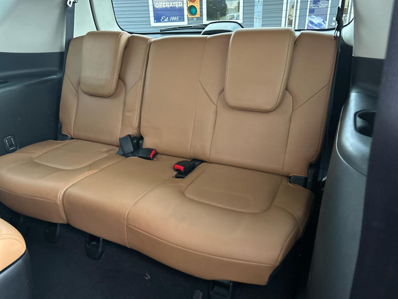 Nissan Armada Platinum AWD 2017