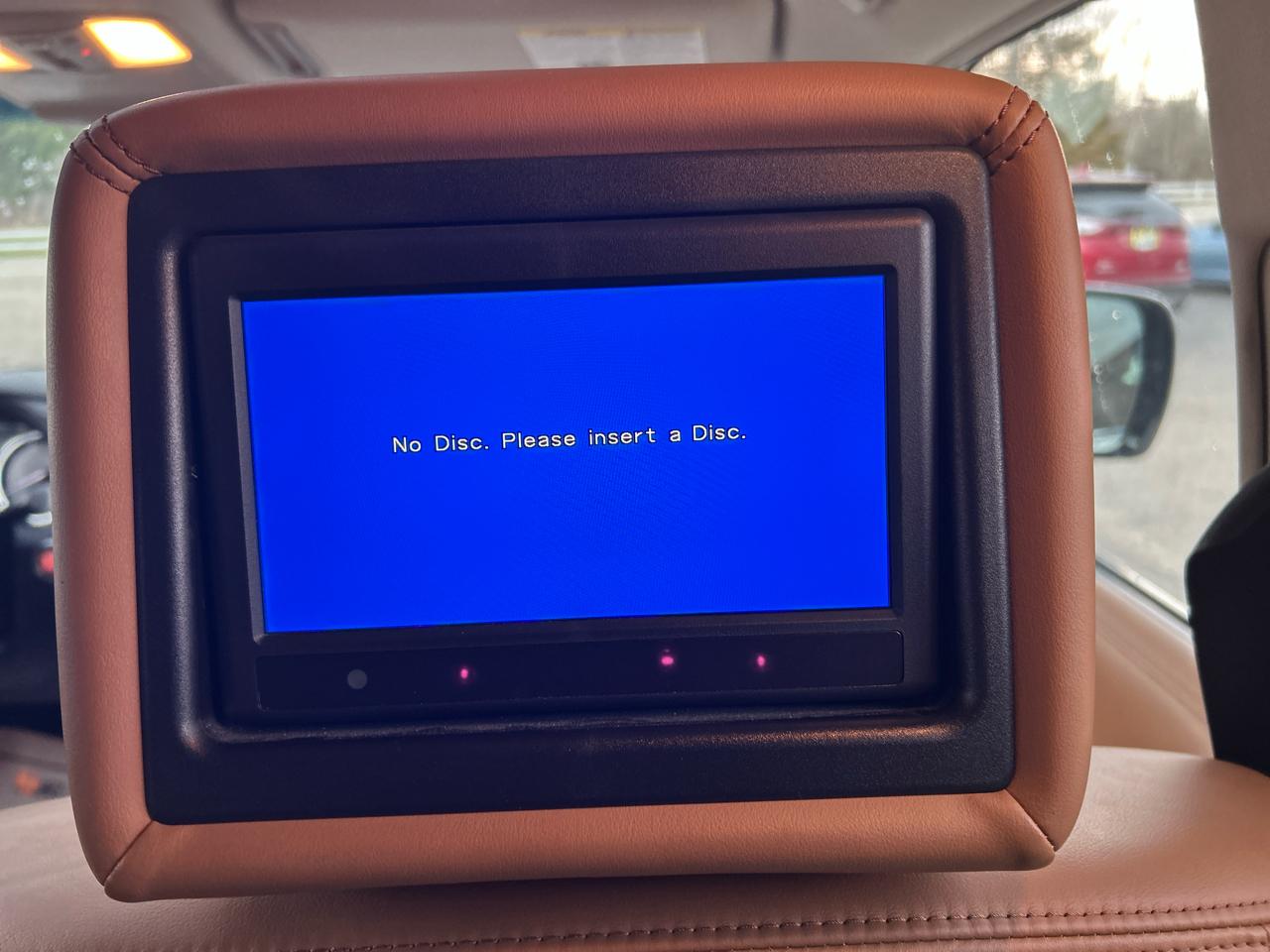 Nissan Armada Platinum AWD 2017