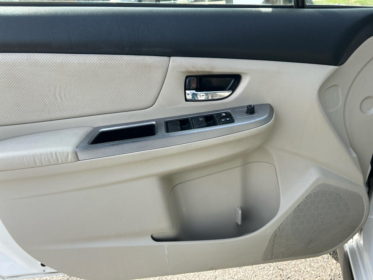 Subaru XV Crosstrek Hybrid 2.0i Touring 2014