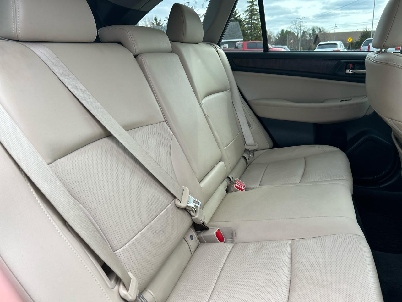 Subaru Outback 3.6R Limited 2015