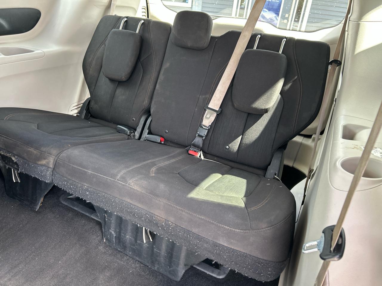 Chrysler Pacifica Touring 2017