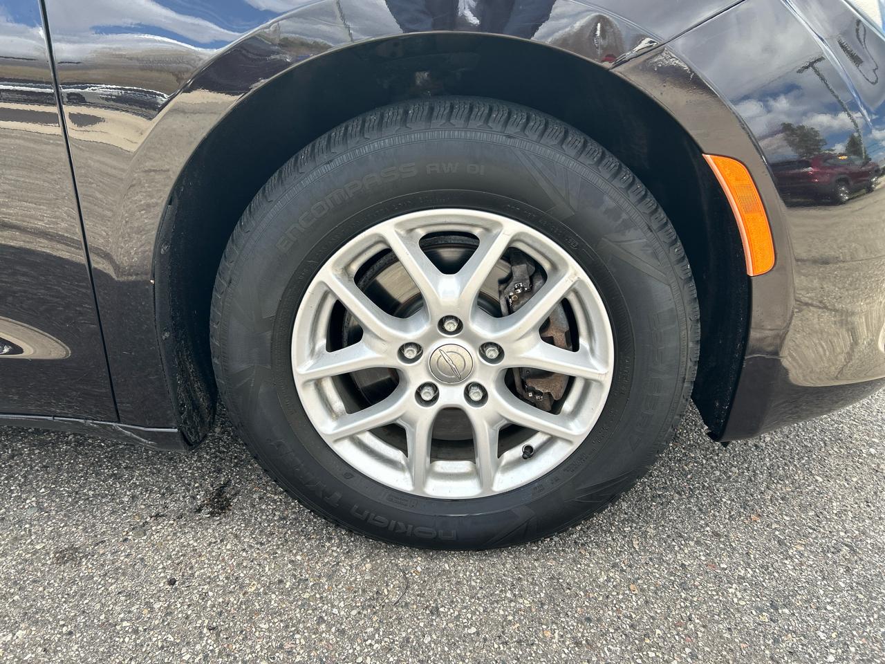 Chrysler Pacifica Touring 2017